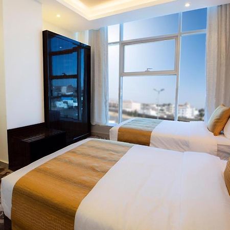 Golden Dream Hotel คามิสมูชาอิท ภายนอก รูปภาพ