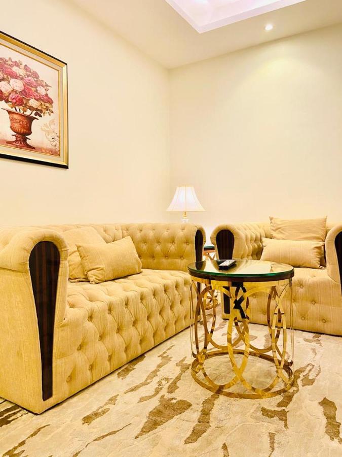 Golden Dream Hotel คามิสมูชาอิท ภายนอก รูปภาพ